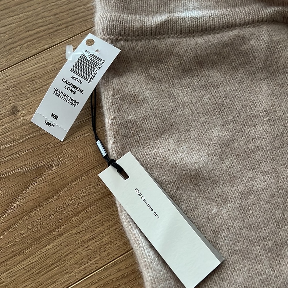 NWT Babaton 100% Cashmere Pants - Picture 2 of 3
